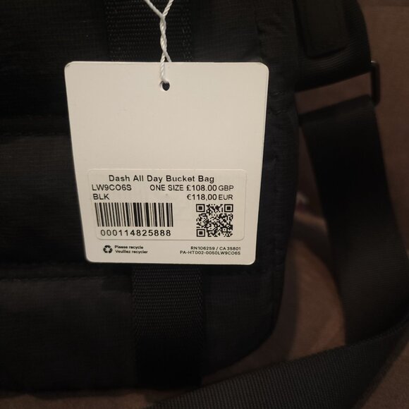 NWT LULULEMON 'Dash All Day' Bucket Bag w/Adjustable Crossbody Strap BLACK O/S - Picture 7 of 7